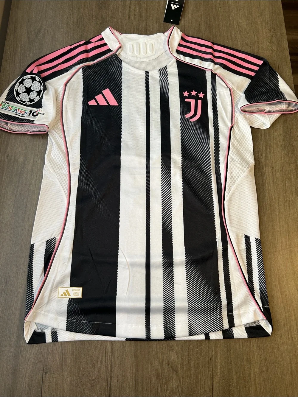 adidas Juventus Vlahović #9 White Black Home Jersey